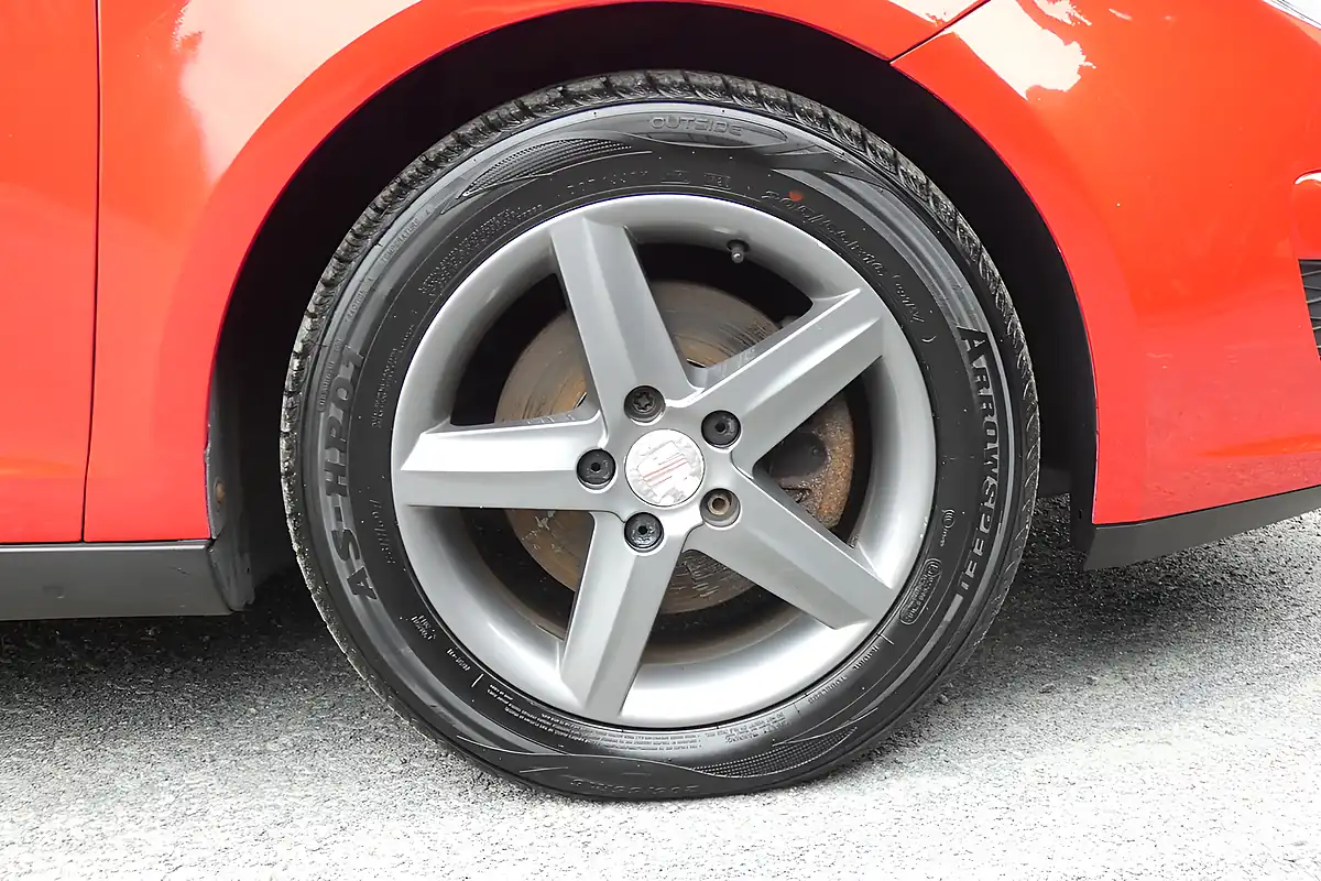Used 2014 SEAT Altea I Tech Red - Interior and Exterior details 7