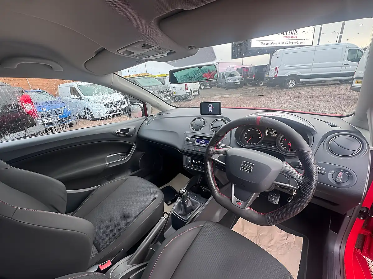 Used 2014 SEAT Ibiza Fr Edition Red - Interior and Exterior details 15