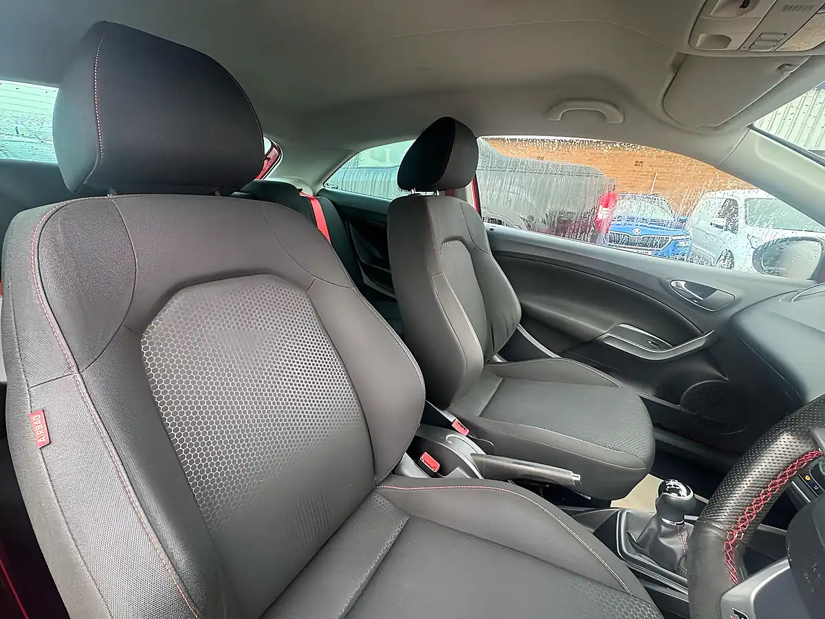 Used 2014 SEAT Ibiza Fr Edition Red - Interior and Exterior details 16