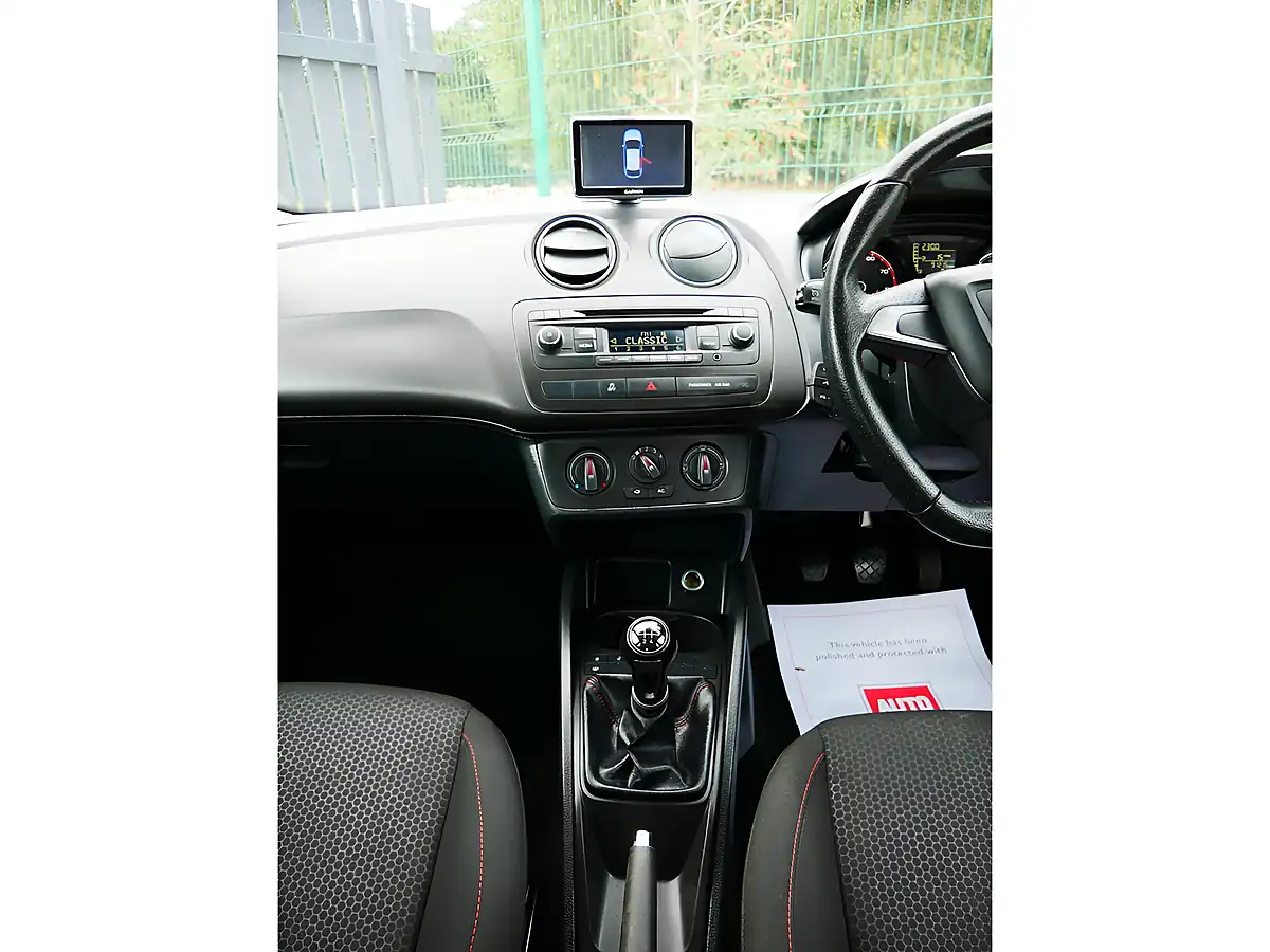 Used 2014 SEAT Ibiza Fr Emocion Red - Interior and Exterior details 11