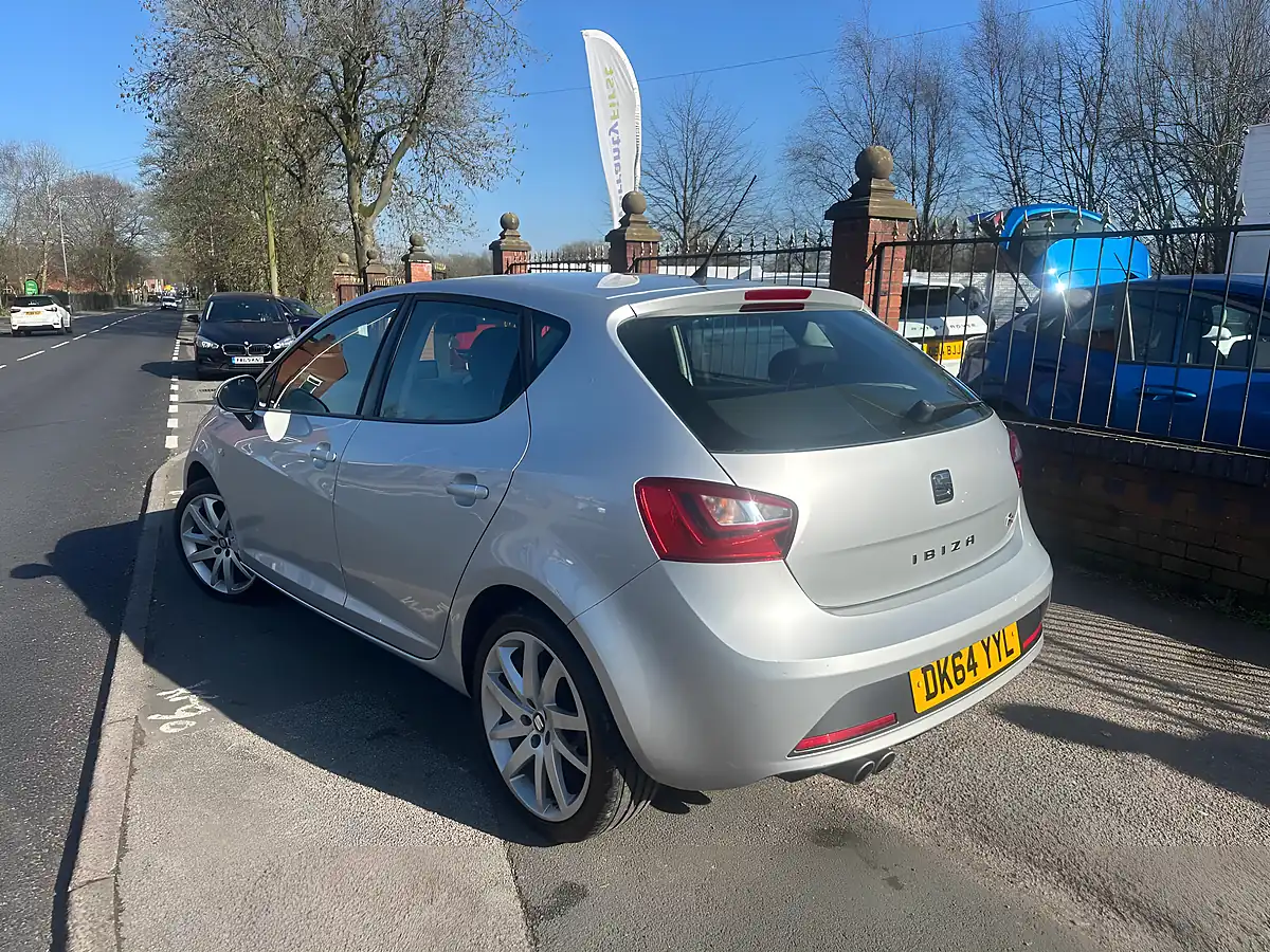 Used 2014 SEAT Ibiza Fr Silver - Interior and Exterior details 4