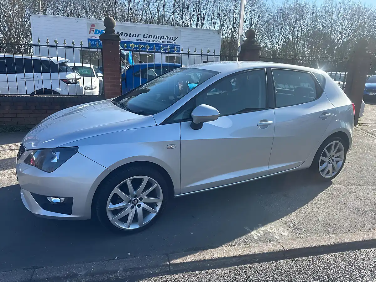 Used 2014 SEAT Ibiza Fr Silver - Interior and Exterior details 6