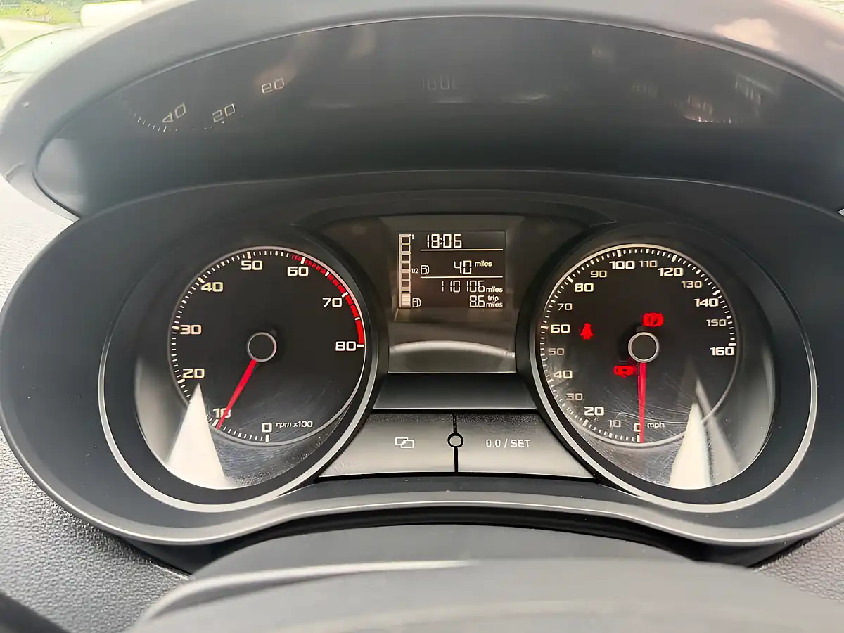 Used 2014 SEAT Ibiza Fr Sport White - Interior and Exterior details 17