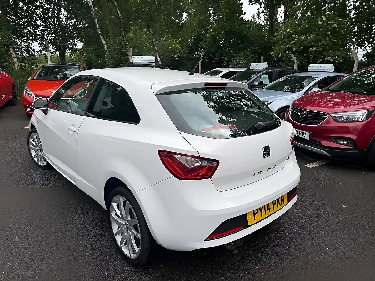 Used 2014 SEAT Ibiza Fr Sport White - Interior and Exterior details 4