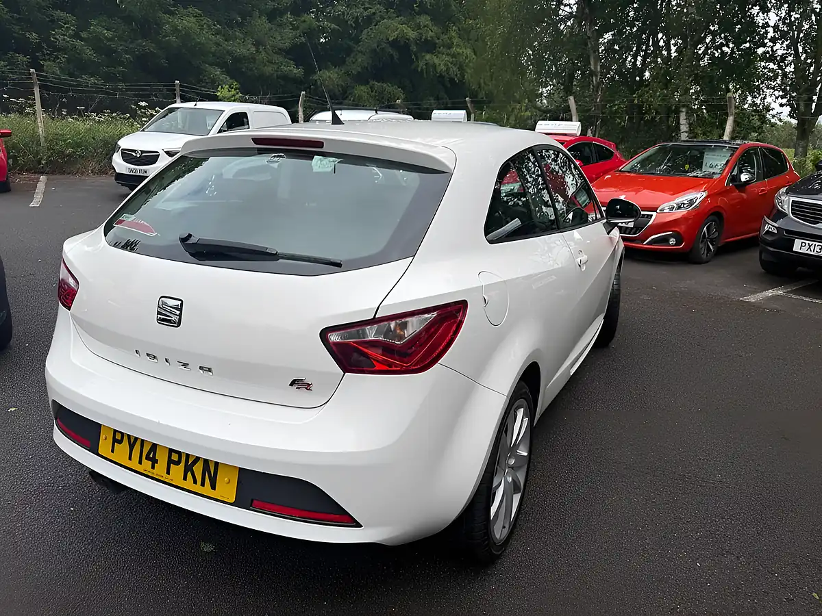 Used 2014 SEAT Ibiza Fr Sport White - Interior and Exterior details 6