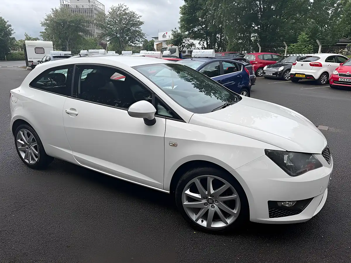 Used 2014 SEAT Ibiza Fr Sport White - Interior and Exterior details 7