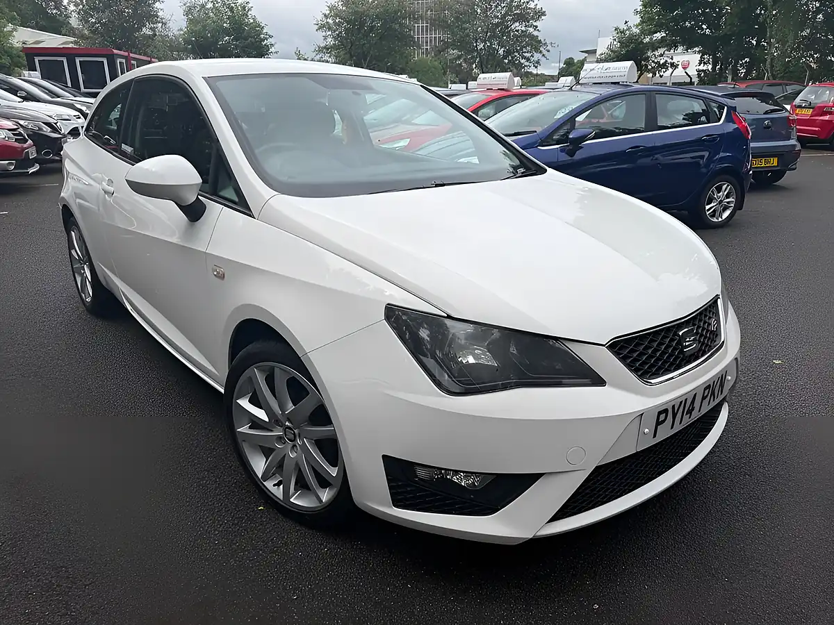 Used 2014 SEAT Ibiza Fr Sport White - Interior and Exterior details 8