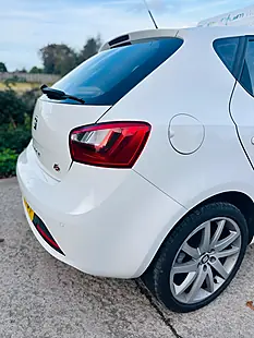 Used 2014 SEAT Ibiza Fr White - Interior and Exterior details 11