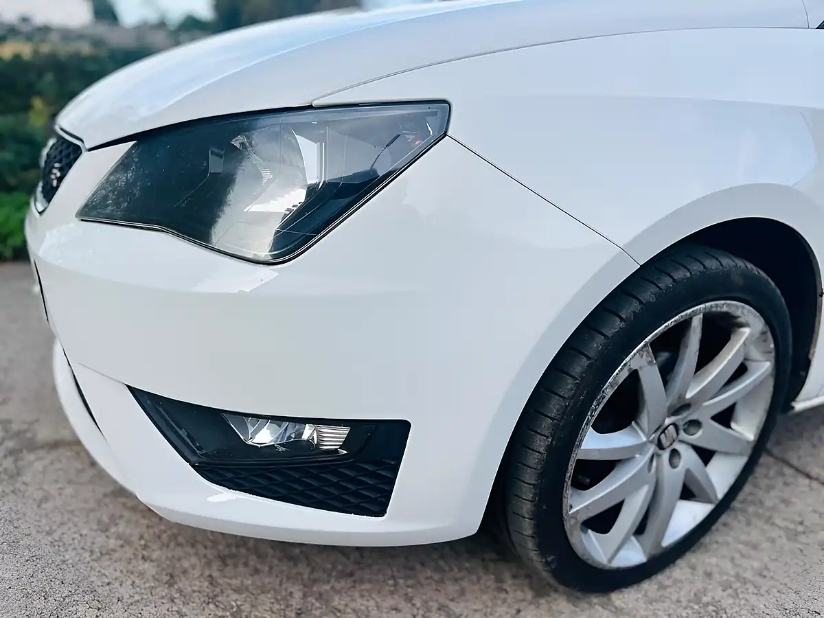 Used 2014 SEAT Ibiza Fr White - Interior and Exterior details 4