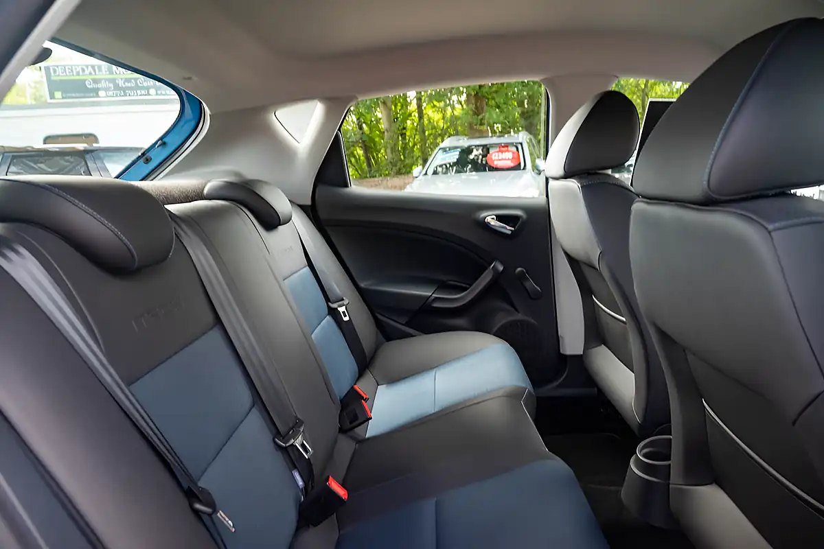 Used 2014 SEAT Ibiza I-Tech Bahama Blue - Interior and Exterior details 11