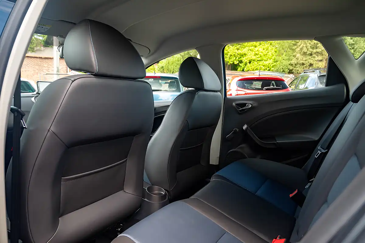 Used 2014 SEAT Ibiza I-Tech Bahama Blue - Interior and Exterior details 12