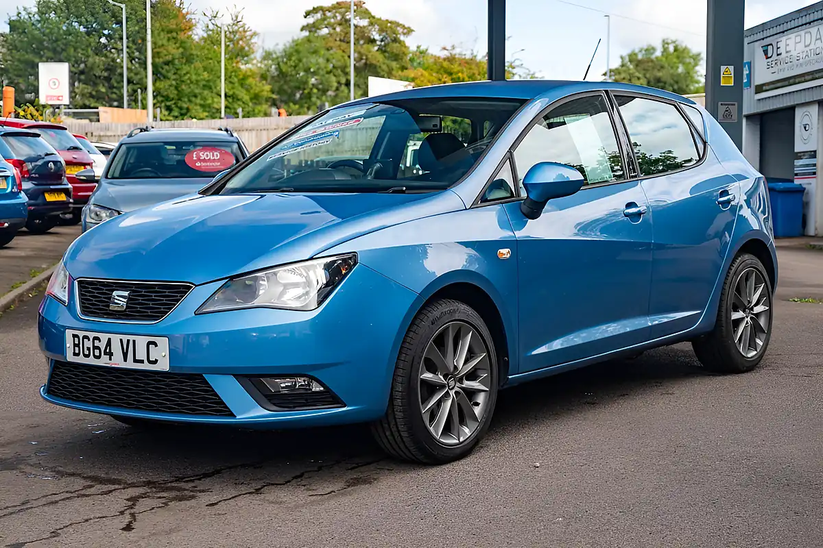 Used 2014 SEAT Ibiza I-Tech Bahama Blue - Interior and Exterior details 4