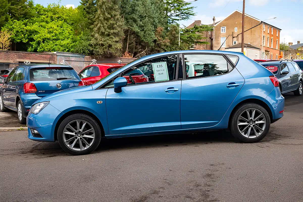 Used 2014 SEAT Ibiza I-Tech Bahama Blue - Interior and Exterior details 5