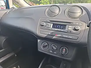 Used 2014 SEAT Ibiza Toca Blue - Interior and Exterior details 14
