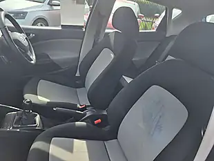 Used 2014 SEAT Ibiza Toca Blue - Interior and Exterior details 5
