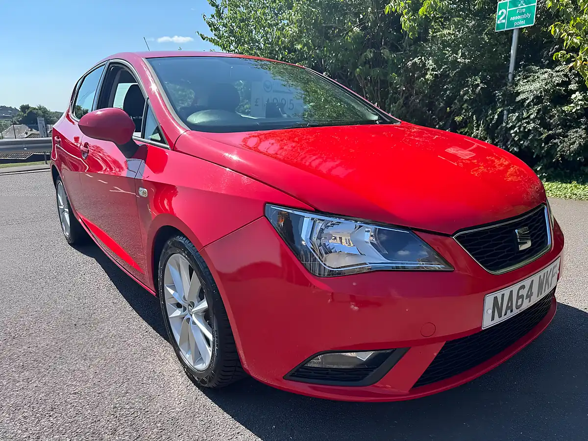 Used 2014 SEAT Ibiza Toca Red - Interior and Exterior details 10