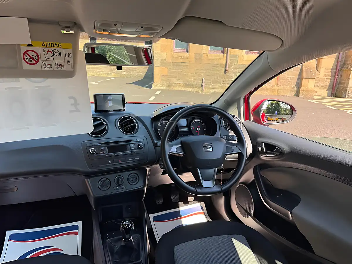 Used 2014 SEAT Ibiza Toca Red - Interior and Exterior details 17