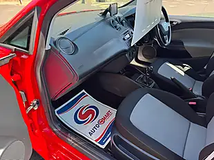 Used 2014 SEAT Ibiza Toca Red - Interior and Exterior details 18