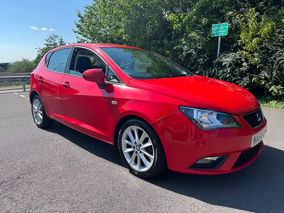 Used 2014 SEAT Ibiza Toca Red - Interior and Exterior details 2