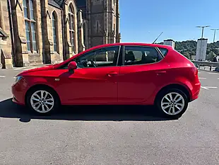 Used 2014 SEAT Ibiza Toca Red - Interior and Exterior details 8