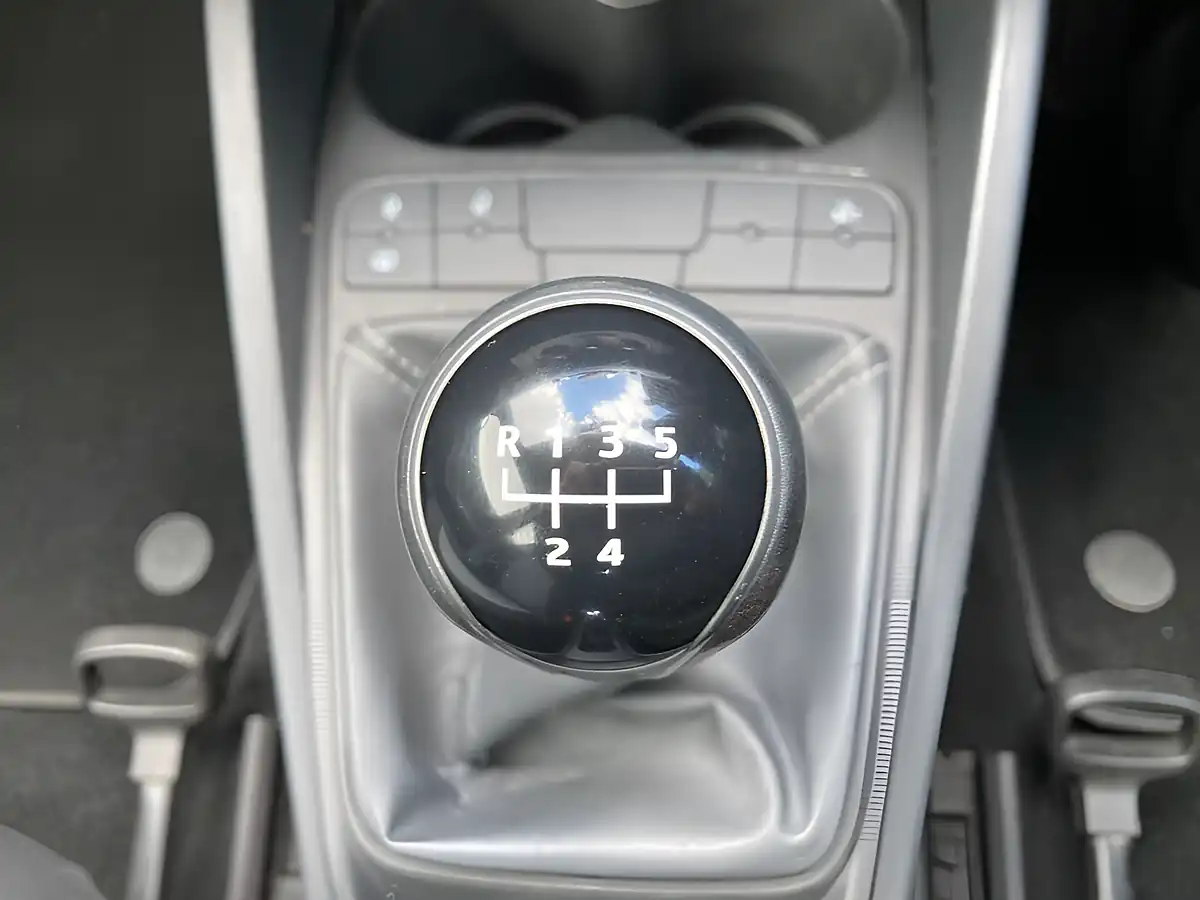 Used 2014 SEAT Ibiza Toca Red - Interior and Exterior details 18