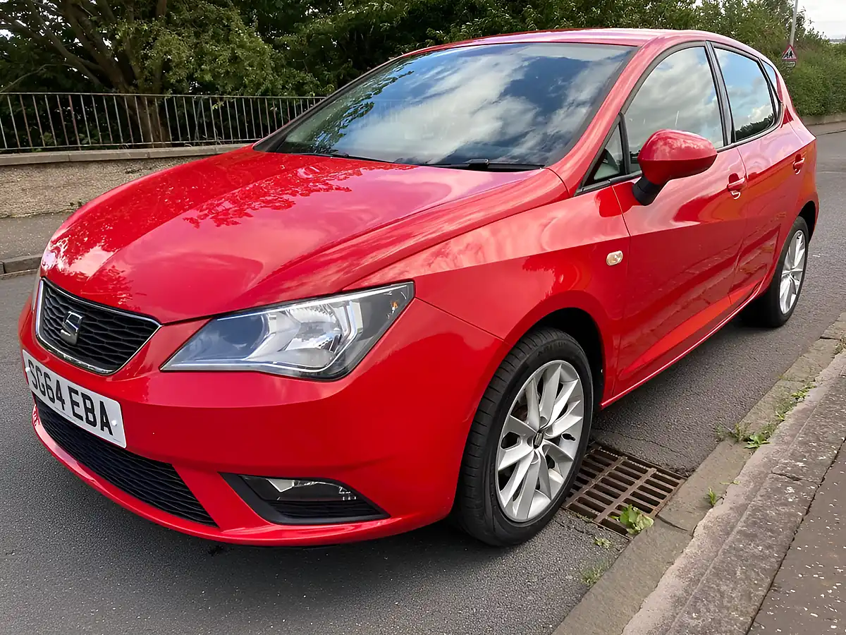 Used 2014 SEAT Ibiza Toca Red - Interior and Exterior details 6