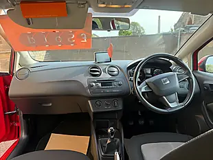 Used 2014 SEAT Ibiza Toca Red - Interior and Exterior details 16