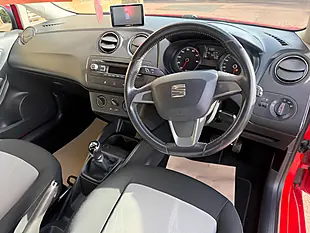 Used 2014 SEAT Ibiza Toca Red - Interior and Exterior details 20