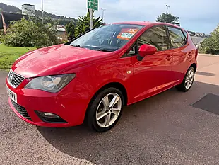 Used 2014 SEAT Ibiza Toca Red - Interior and Exterior details 4