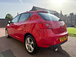 Used 2014 SEAT Ibiza Toca Red - Interior and Exterior details 5