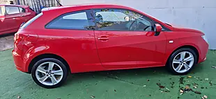 Used 2014 SEAT Ibiza Toca Red - Interior and Exterior details 5