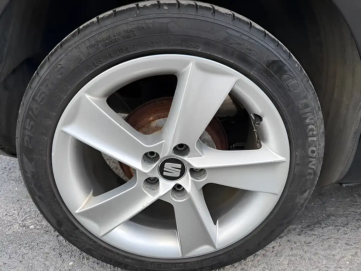 Used 2014 SEAT Ibiza Toca Sport Coupe Black - Interior and Exterior details 12