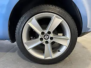Used 2014 SEAT Ibiza Toca Sport Coupe Blue - Interior and Exterior details 15