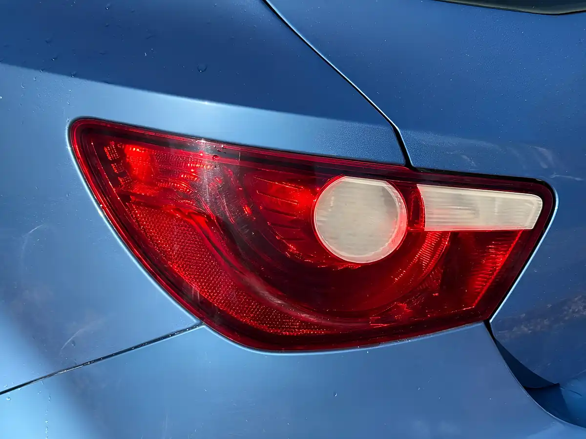 Used 2014 SEAT Ibiza Toca Sport Coupe Blue - Interior and Exterior details 17