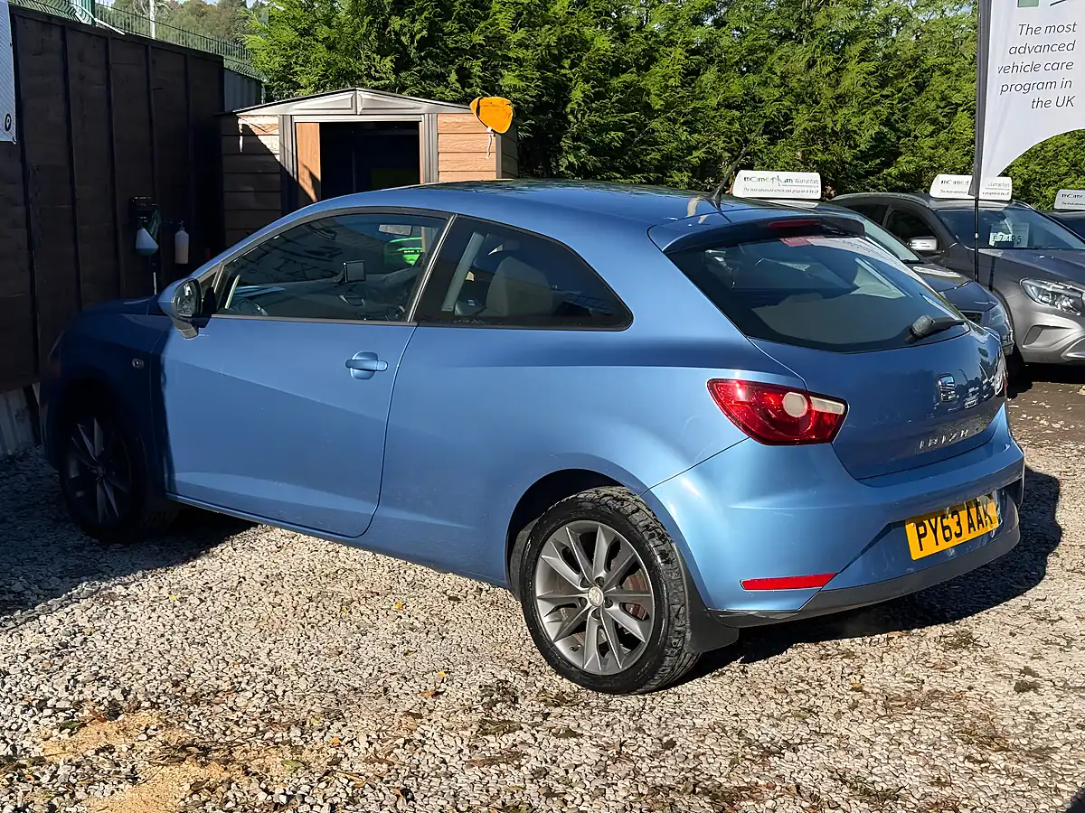 Used 2014 SEAT Ibiza Toca Sport Coupe Blue - Interior and Exterior details 7