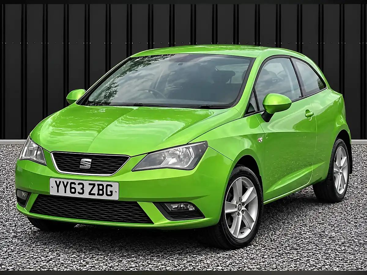 Used 2014 SEAT Ibiza Toca Sport Coupe Green - Interior and Exterior details 3