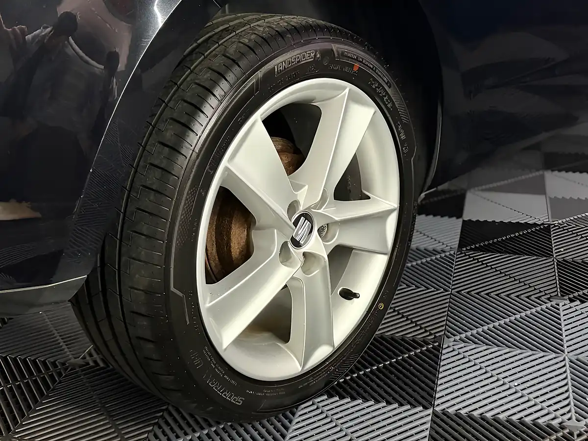 Used 2014 SEAT Ibiza Toca Sport Coupe Phantom Black - Interior and Exterior details 14