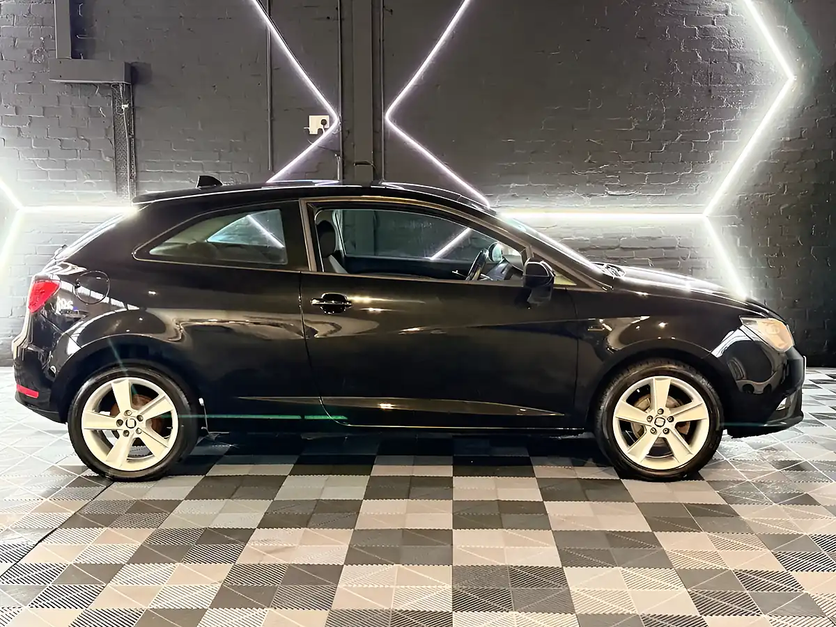 Used 2014 SEAT Ibiza Toca Sport Coupe Phantom Black - Interior and Exterior details 17