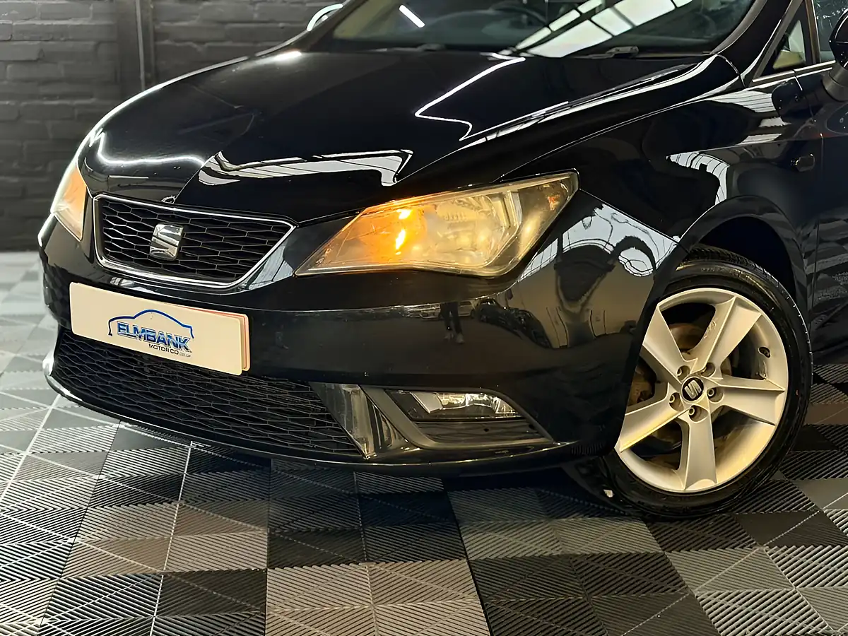 Used 2014 SEAT Ibiza Toca Sport Coupe Phantom Black - Interior and Exterior details 2