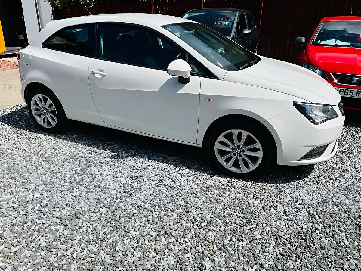 Used 2014 SEAT Ibiza Toca Sport Coupe White - Interior and Exterior details 5