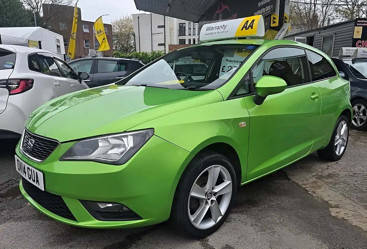 Used 2014 SEAT Ibiza Toca Sport Lima Green - Interior and Exterior details 4