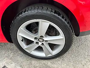 Used 2014 SEAT Ibiza Toca ST Red - Interior and Exterior details 11