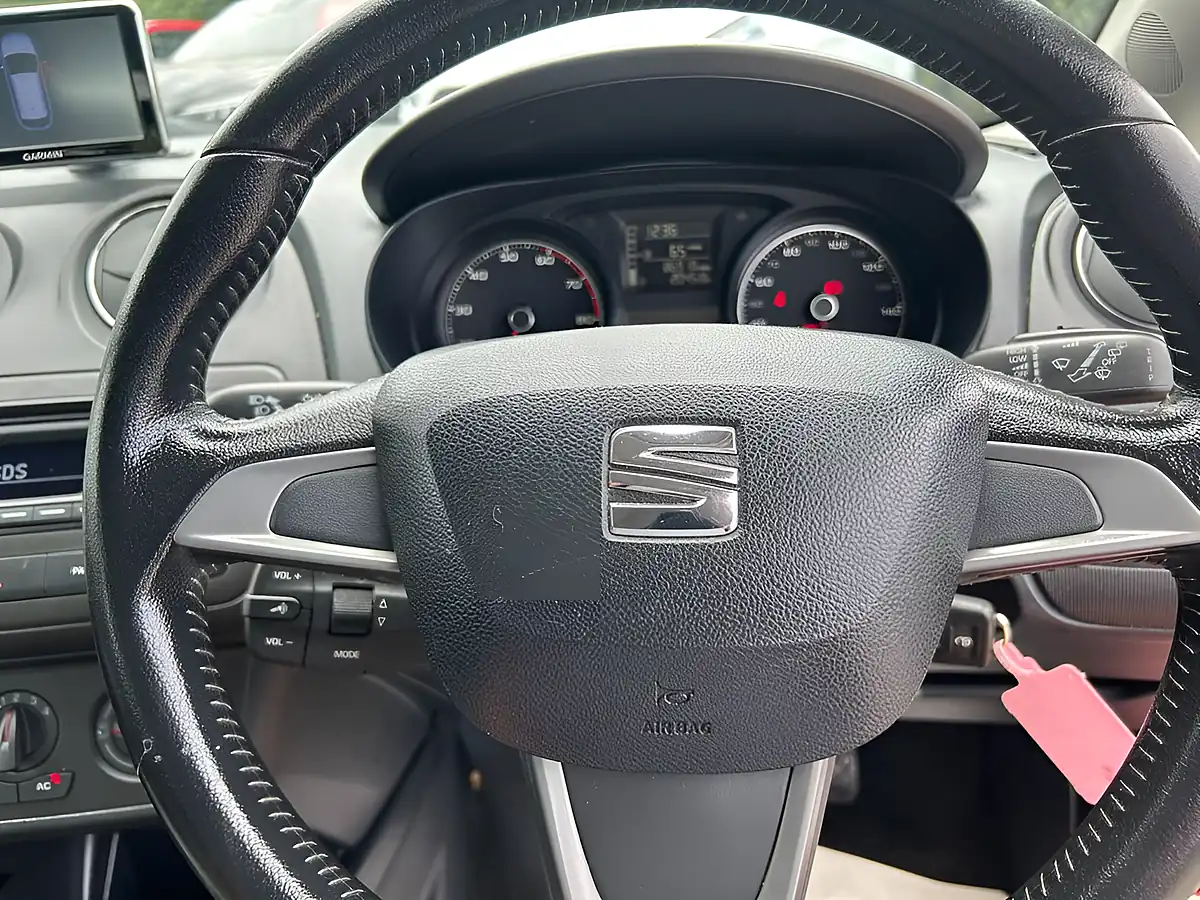 Used 2014 SEAT Ibiza Toca ST Red - Interior and Exterior details 16