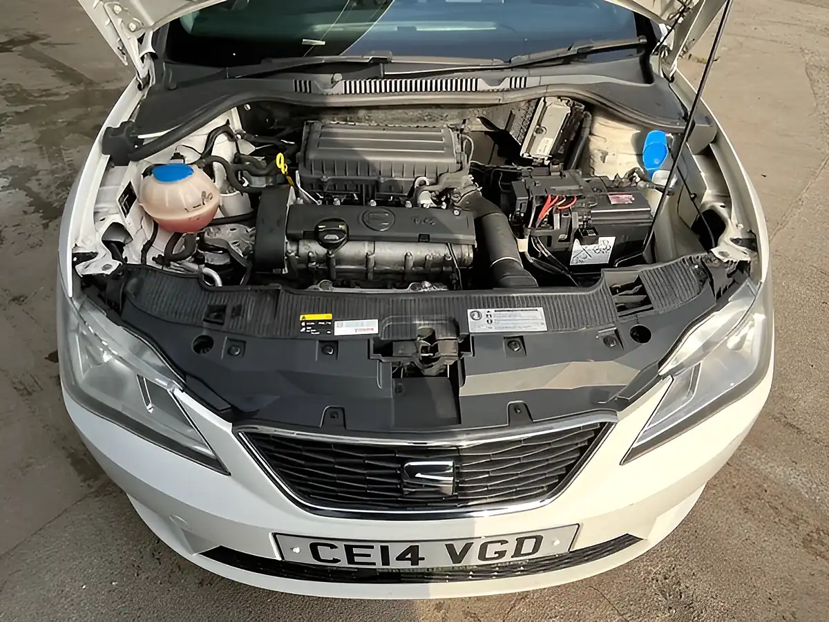 Used 2014 SEAT Ibiza Toca White - Interior and Exterior details 11