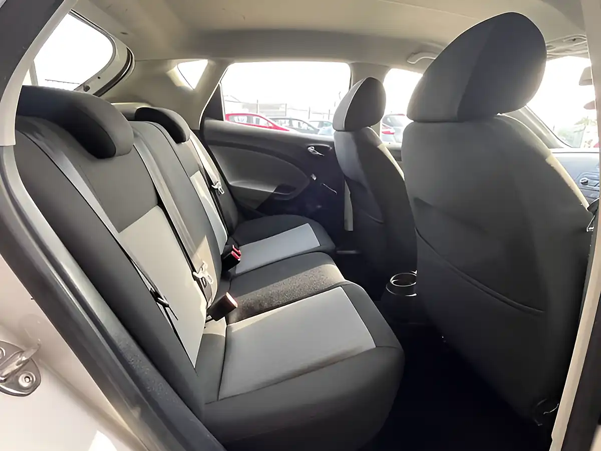 Used 2014 SEAT Ibiza Toca White - Interior and Exterior details 19