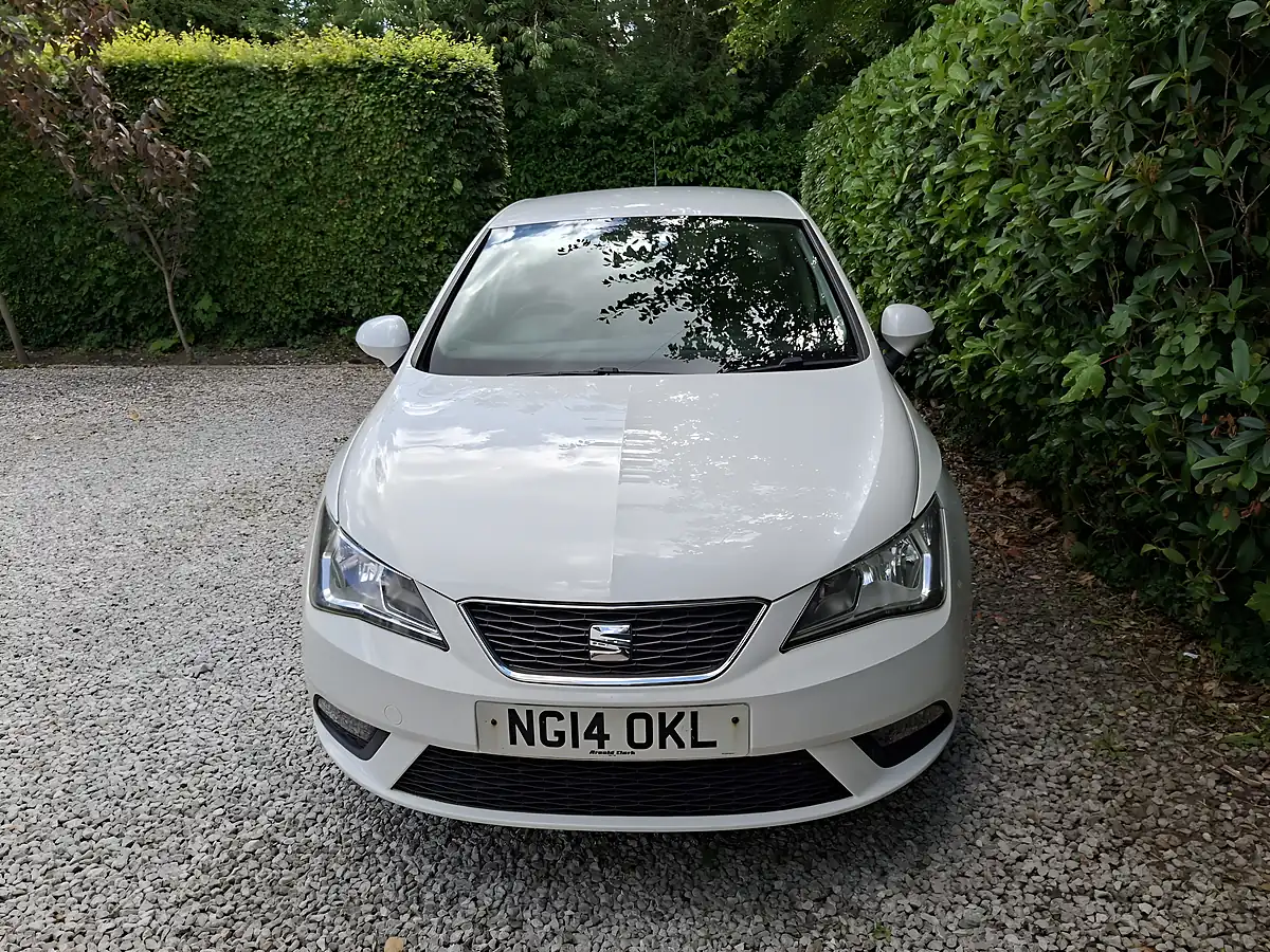 Used 2014 SEAT Ibiza Toca White - Interior and Exterior details 7
