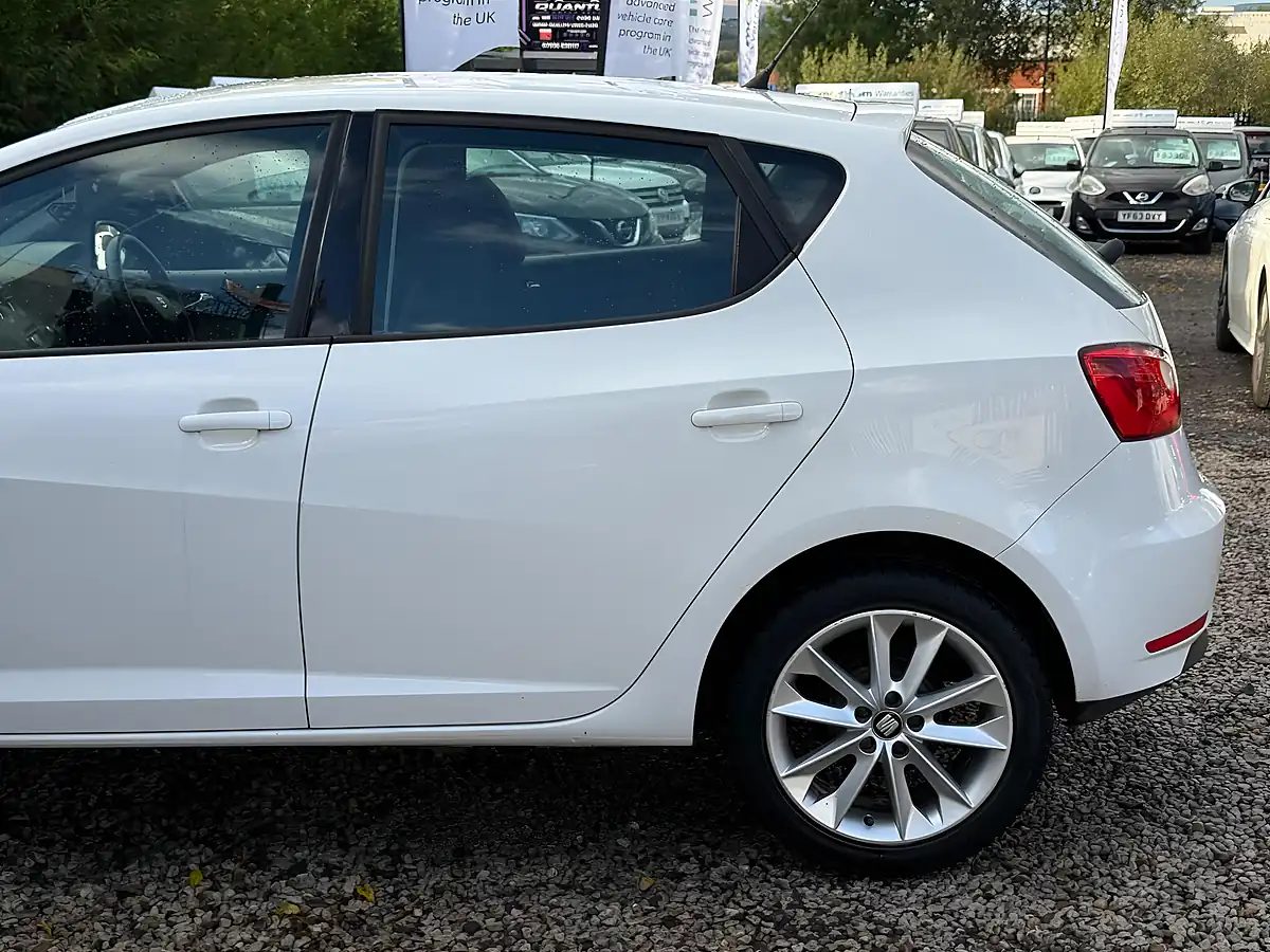 Used 2014 SEAT Ibiza Toca White - Interior and Exterior details 10