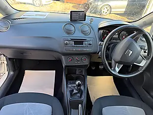 Used 2014 SEAT Ibiza Toca White - Interior and Exterior details 12