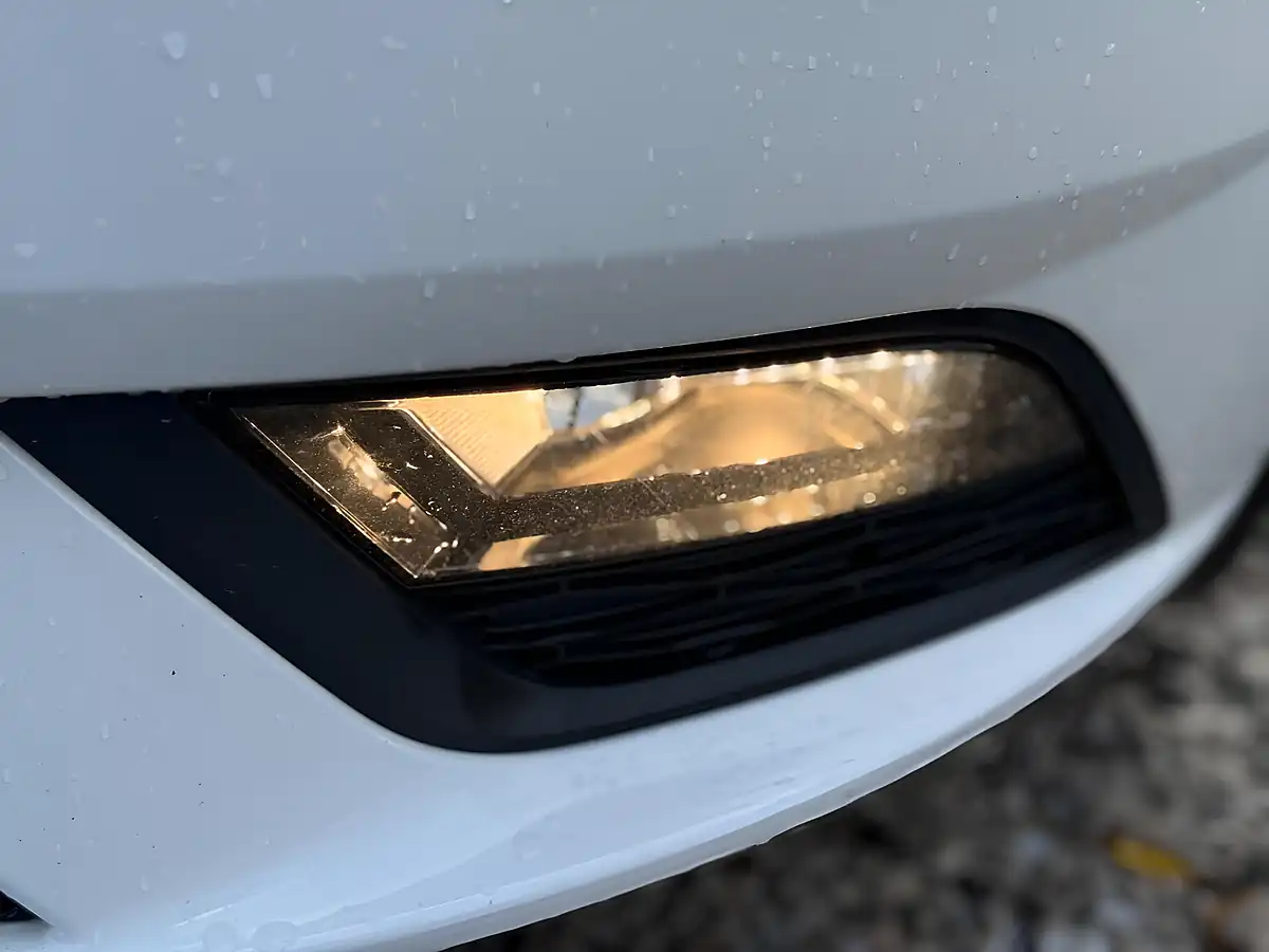 Used 2014 SEAT Ibiza Toca White - Interior and Exterior details 18