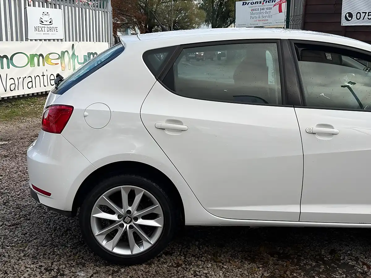 Used 2014 SEAT Ibiza Toca White - Interior and Exterior details 20
